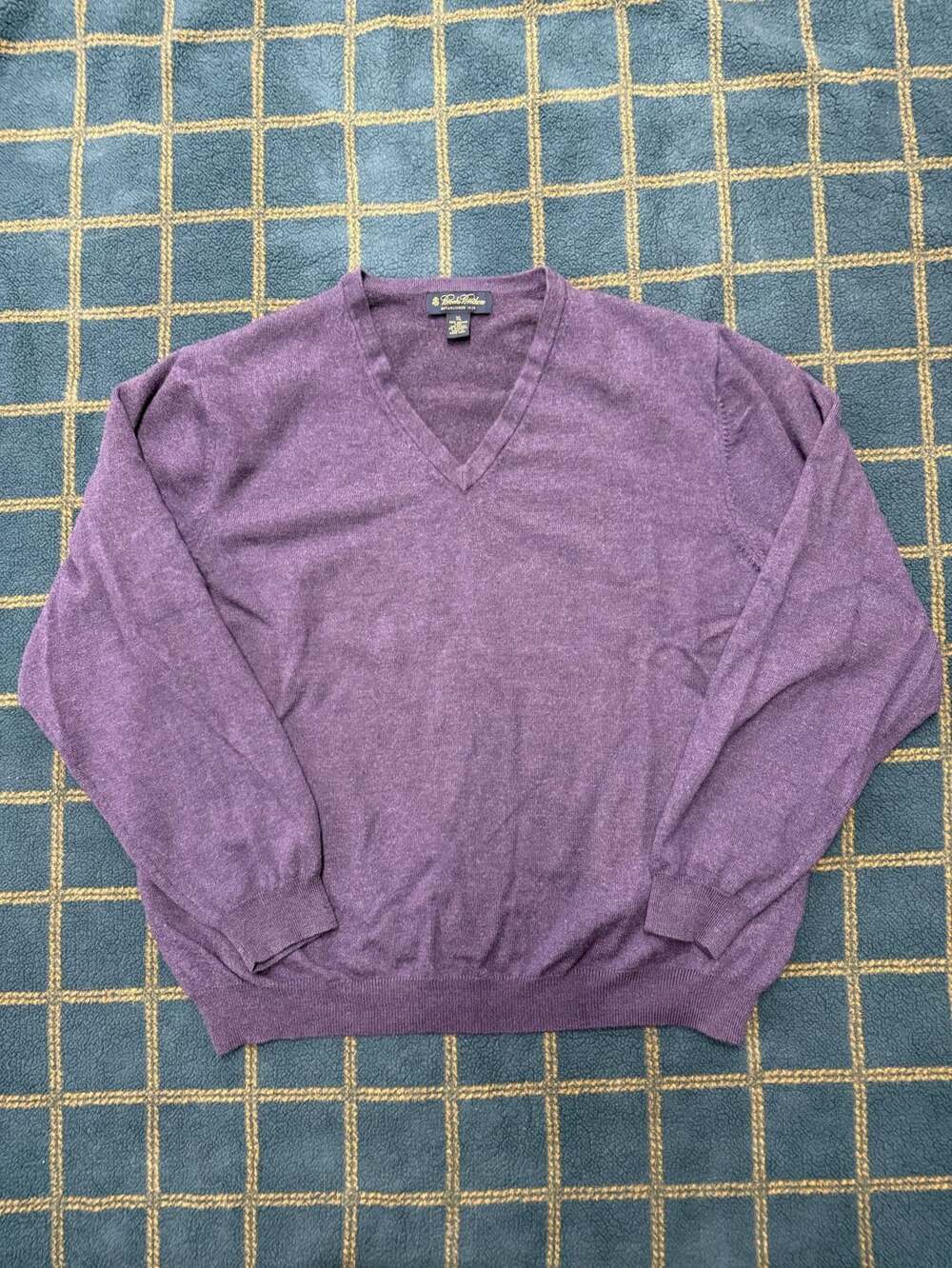 Brooks Brothers Merino Wool V-Neck Sweater Size XL Purple
